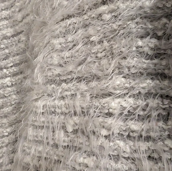 Textured Knit Sweater - Picture 3 of 4